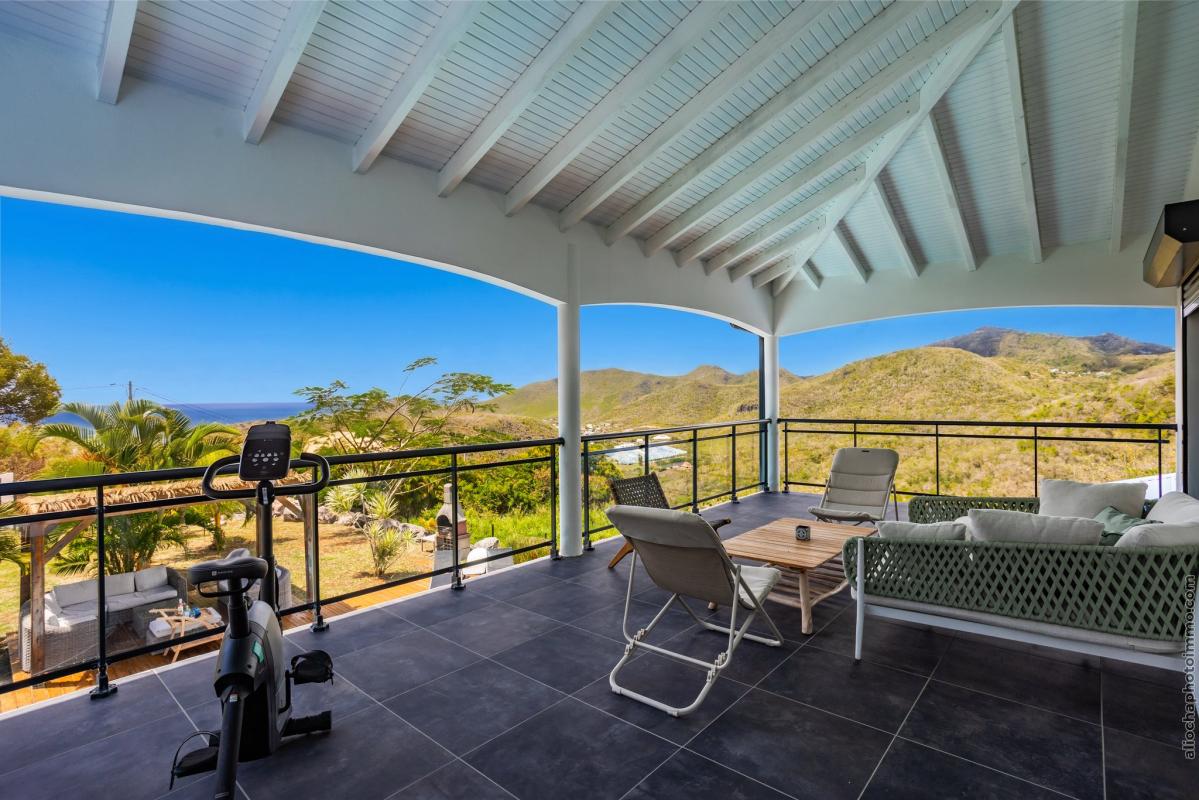 Location 5 chambres Martinique Anse d'Arlet - vue étage vélo de sport